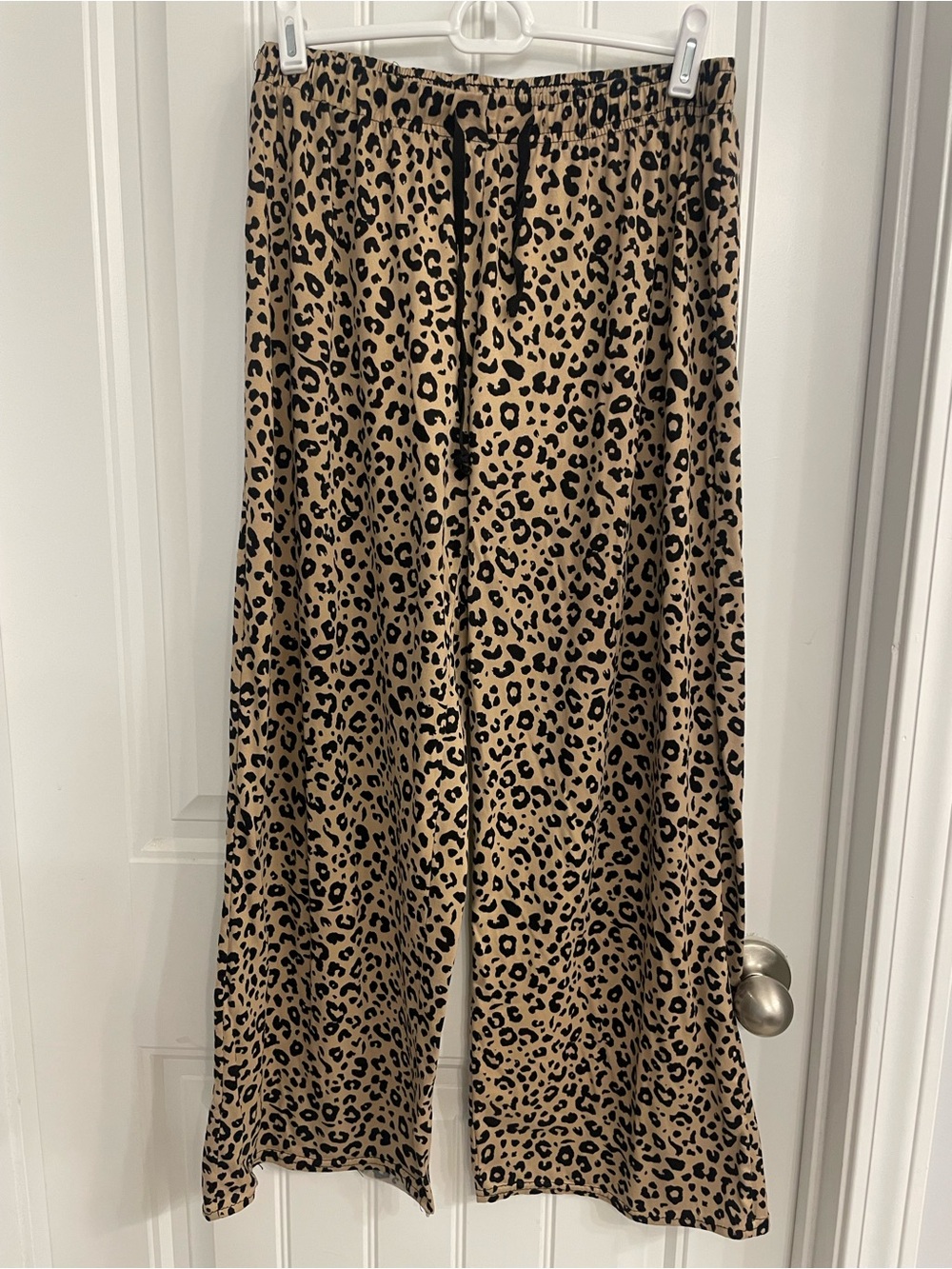 Leopard Print Wide-Leg Pajama Pants - Beige/Black